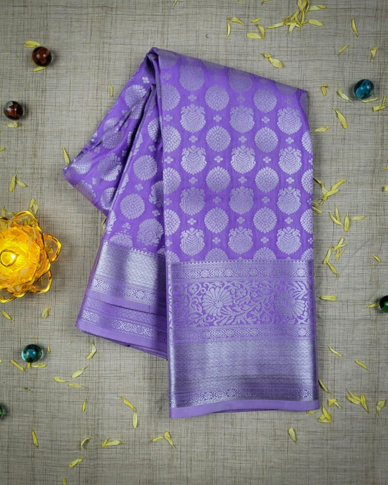 Elegant Purple Silk Saree - A Timeless Masterpiece - Image 3